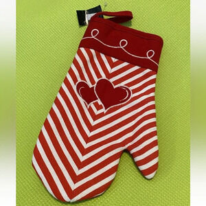 NWT Red Oven MIT, Glove, Pot Holder , Protector, Mitten Mitts ￼